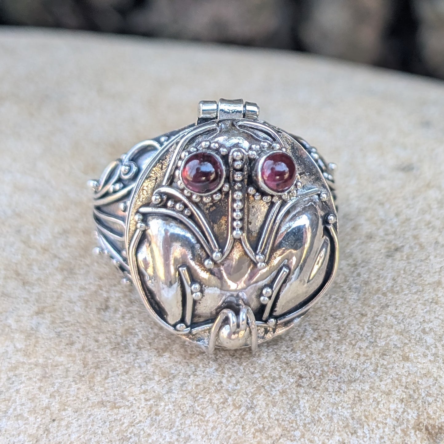 Swamp Seer - Bali Frog Poison Ring in Sterling Silver