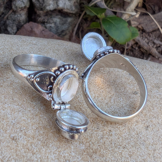 Gothic Oval Gemstone Poison Vessel Ring - Sterling Silver