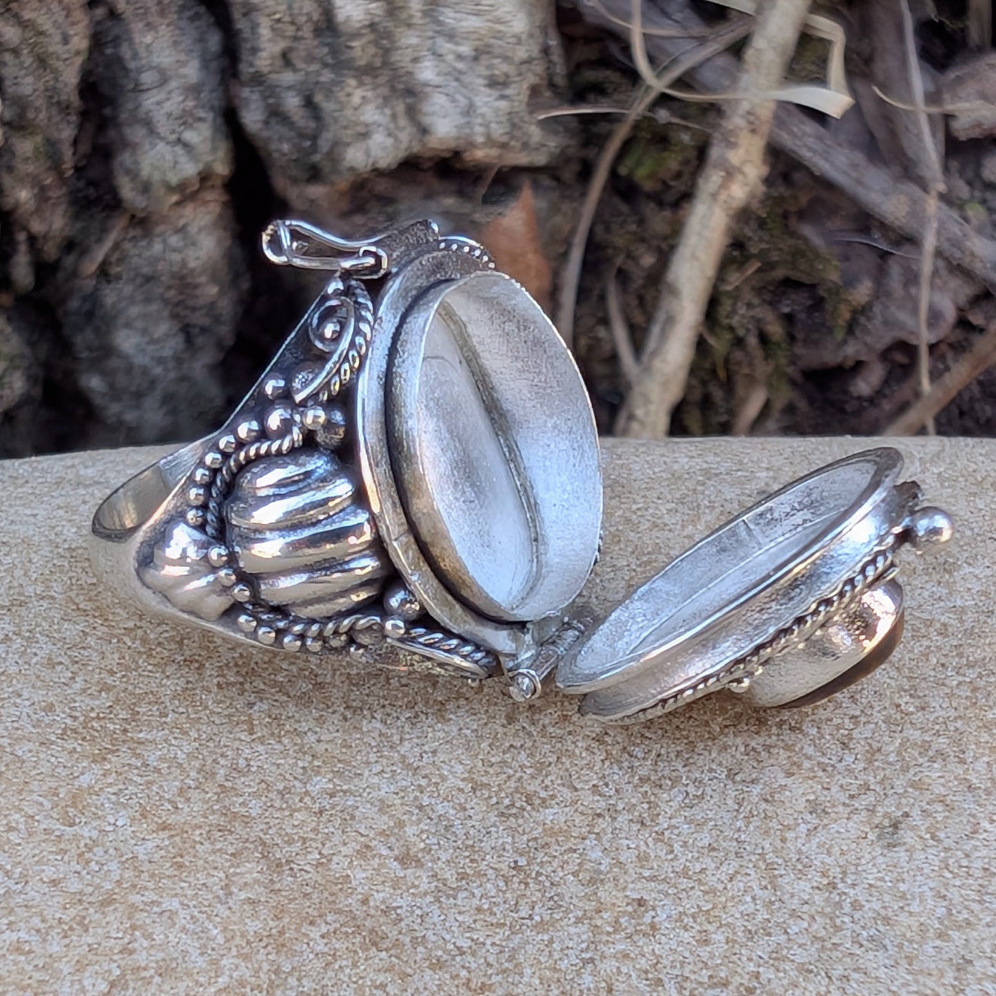 Medieval Eye - Gemstone Poison Box Locket Ring in Sterling Silver