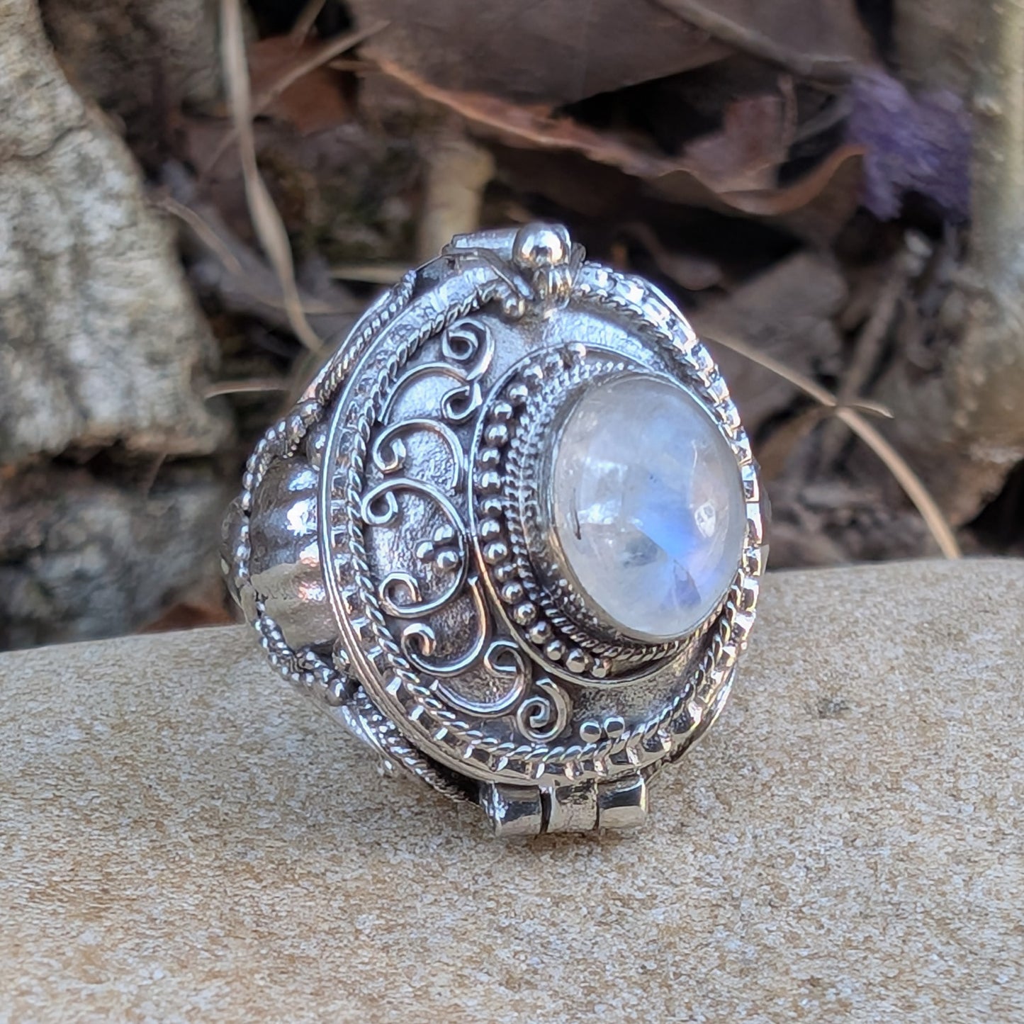 Medieval Eye - Gemstone Poison Box Locket Ring in Sterling Silver