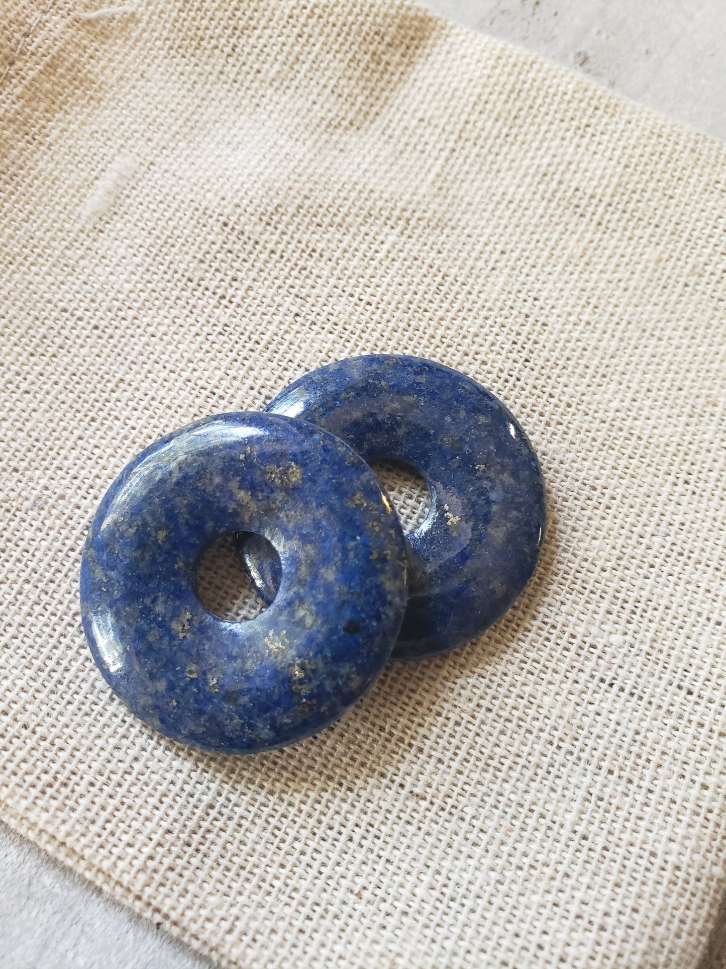 30mm Gemstone Donut - Silver Insanity