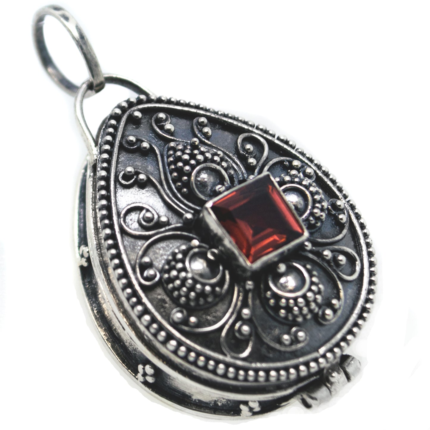 Scorched Steampunk Trinket Poison Locket Box Pendant, Sterling Silver,  Garnet - Silver Insanity