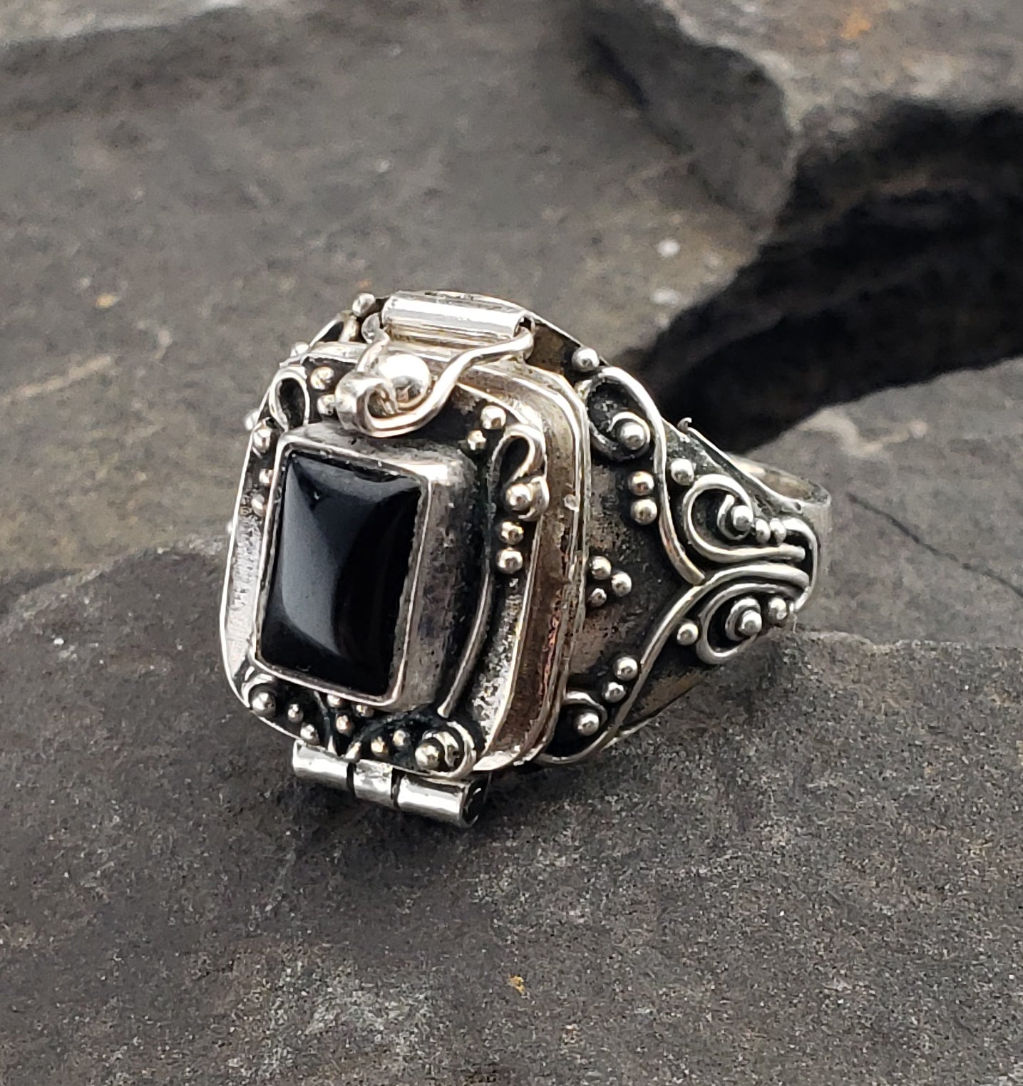 Gothic Black Onyx or Garnet Pyramid | Sterling Silver Poison