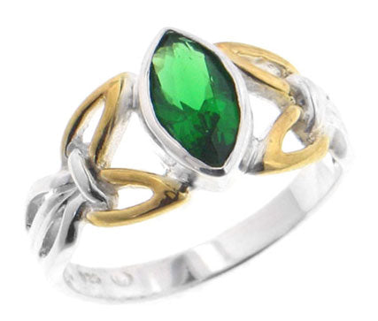 Silver Celtic Knot Emerald Green Glass Ring - Silver Insanity